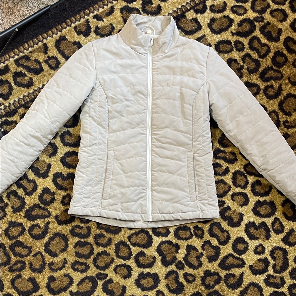 GAIAM Women’s Quilted Puffer Jacket Small – Lightweight Zip Front Coat small